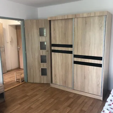 - školní Apartamento Chomutov