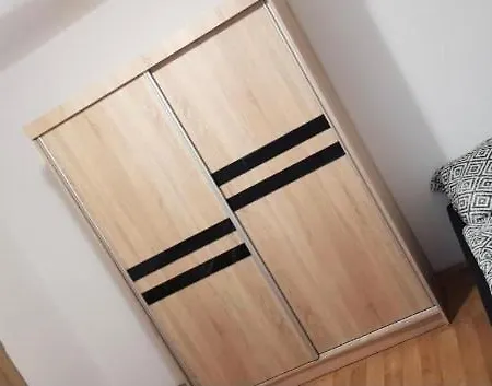 Apartamento - školní