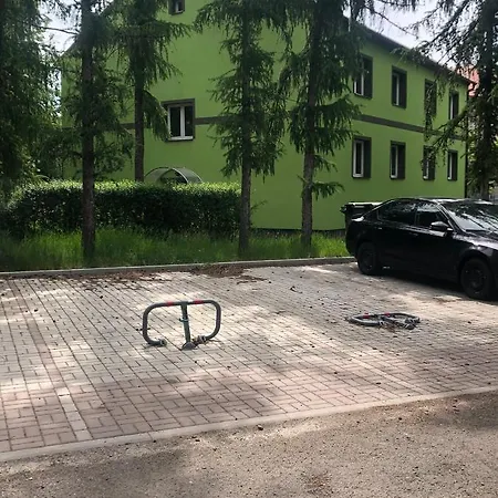- školní Chomutov
