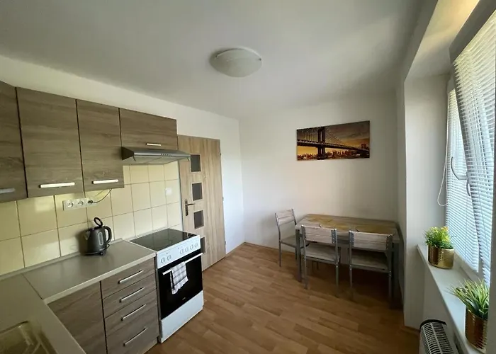 Apartamento - školní *