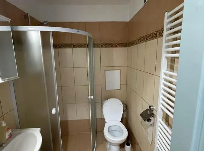 - školní Apartamento Chomutov