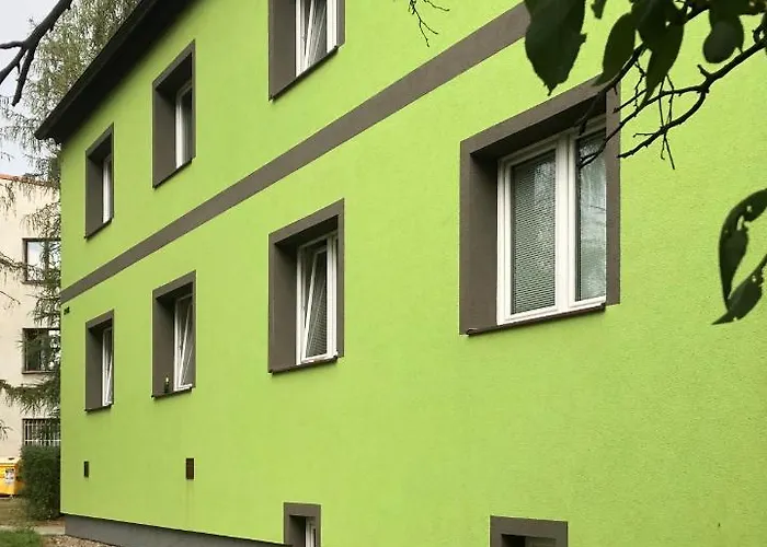 - školní Apartamento Chomutov